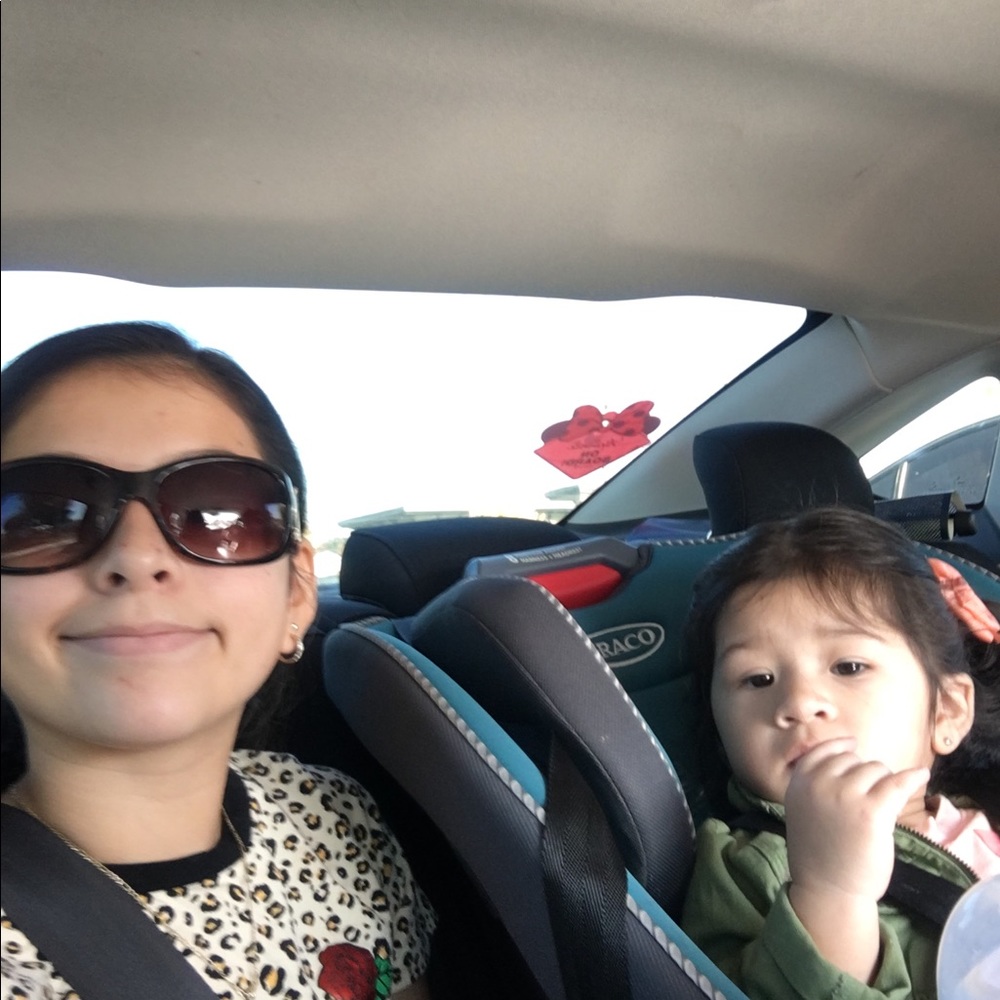 Meet your Posher, Leslie